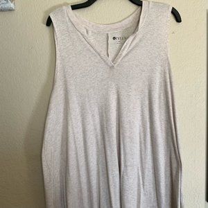 Heathered V-Neck Tank Top